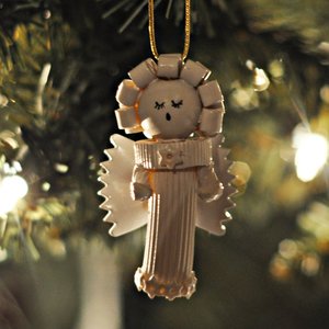 Jak pomalować ozdoby choinkowe z makaronu?