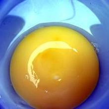 Jak przygotować maseczkę z żółtka na twarz?