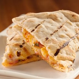 Podstawowy przepis na meksykańską quesadillę