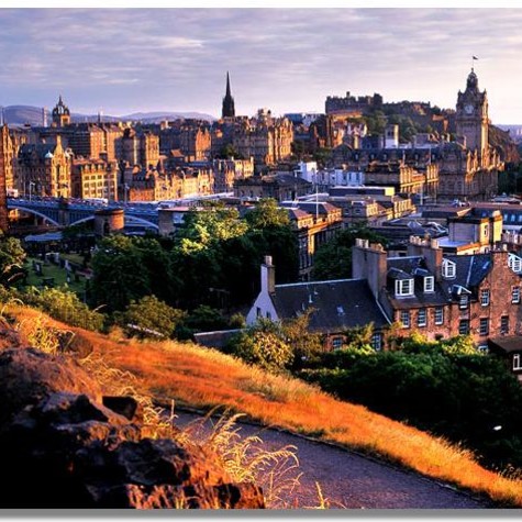 Jakie zabytki odwiedzić w Edynburgu?