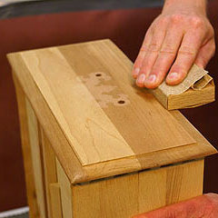 Przygotowanie mebla do woskowania