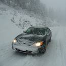 Jak bezpiecznie jeździć autem w zimie?