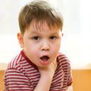 Jak zachować się w przypadku zakrztuszenia u dziecka?