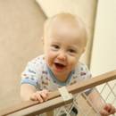 Jak urządzić mieszkanie bezpieczne dla małego dziecka?