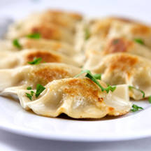 Przepis na zapiekankę z pierogów ruskich