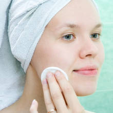 Czym można zmyć makijaż?