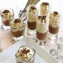 Przepis na deser kawowy z bitą śmietaną