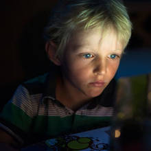 Jak sprawić, by dziecko nie uzależniło się od komputera?