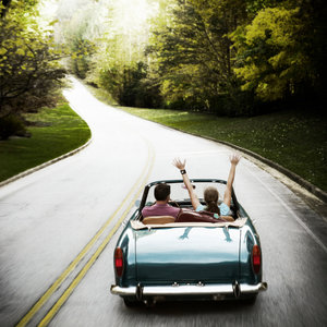 Ustaw się przy ruchliwej trasie