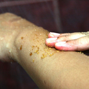 Nakładanie peelingu