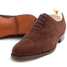 Zasady pielęgnacji butów zamszowych