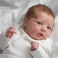 Co należy wiedzieć o kąpieli noworodka?