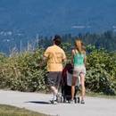 Jak wypełnić małemu dziecku czas na spacerze?