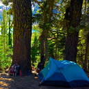 Co spakować, jadąc pod namiot?