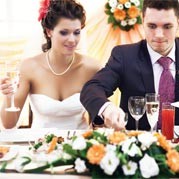 Jak tanio zorganizować przyjęcie weselne?