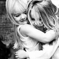 Jak wytłumaczyć dziecku ważność przyjaźni?