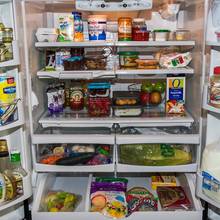 Jak pozbyć się brzydkiego zapachu z lodówki?