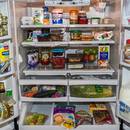 Jak pozbyć się brzydkiego zapachu z lodówki?