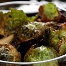 Przepis na smażoną brukselkę z czosnkiem