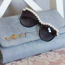 Jak przyozdobić okulary przeciwsłoneczne przy pomocy pereł?