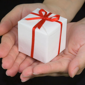 Sposób szósty: rozdawaj prezenty