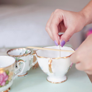 Przygotowanie knotów do lania wosku