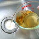 Jak użyć sody do udrożnienia zlewu?