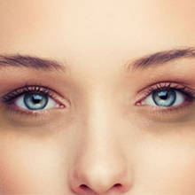 Naturalne sposoby na cienie pod oczami