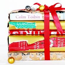 Jak wybrać książkę na prezent bożonarodzeniowy?