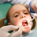 Pierwsza wizyta dziecka u dentysty – porady i wskazówki