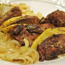 Przepis na wątróbkę drobiową z jabłkiem i cebulą