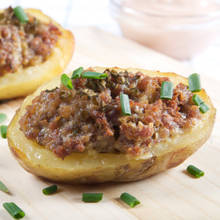 Przepis na pieczone ziemniaki faszerowane mięsem mielonym