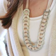 Jak wykonać naszyjnik z podkładek pod śrubki i wstążki?