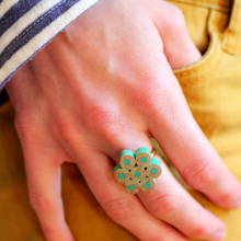 Jak wykonać pierścionek z kredki ołówkowej?