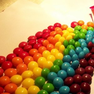 Posortuj Skittlesy