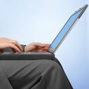 Jak skutecznie wyczyścić ekran laptopa?