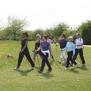 Coś dla fanów nordic walkingu i golfa