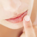 Skuteczne sposoby na spierzchnięte usta