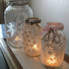 Jak przemienić słoik w ozdobiony koronką lampion?