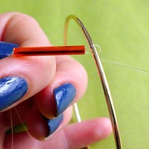 Koralik i pierwsza bransoletka