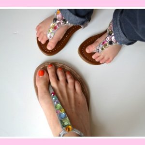 Przyklejanie kamyków