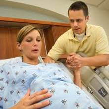 Co podpowiedzieć mężczyźnie, który zamierza uczestniczyć przy porodzie?