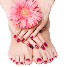 Jak skutecznie nawilżyć stopy?