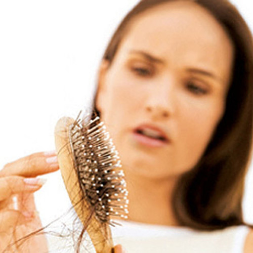 Jakie są przyczyny wypadania włosów?