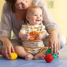 Jak się bawić z niemowlakiem?