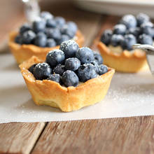 Przepis na tartaletki z jagodami i kremem budyniowym