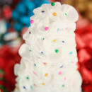 Jak ozdobić styropianową choinkę filcem?