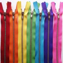 Jak naprawić zamek błyskawiczny?