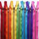 Jak naprawić zamek błyskawiczny?