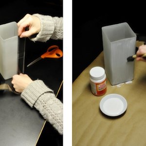 Nakładanie kleju na pierwszą ściankę